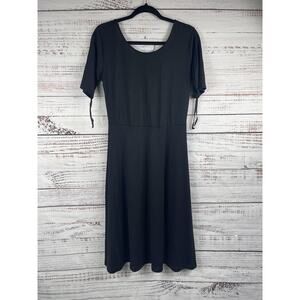 Premise Dresses Dress Women's Medium Black Fit Flare Short Sleeve Midi Classic